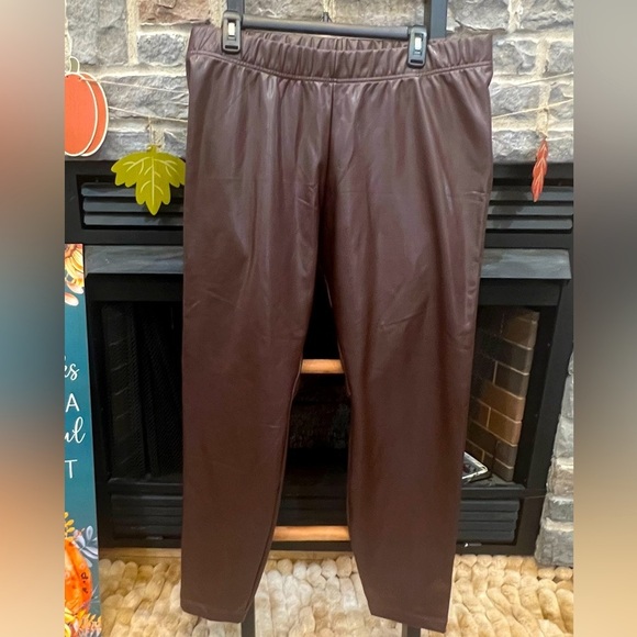 Old Navy Faux Leather Leggings - Picture 1 of 3